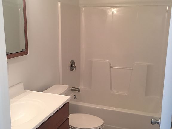 5th image of 76 Ontario St APT A