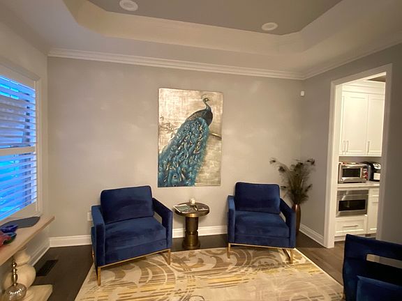 3rd image of 4031 Vendome Dr