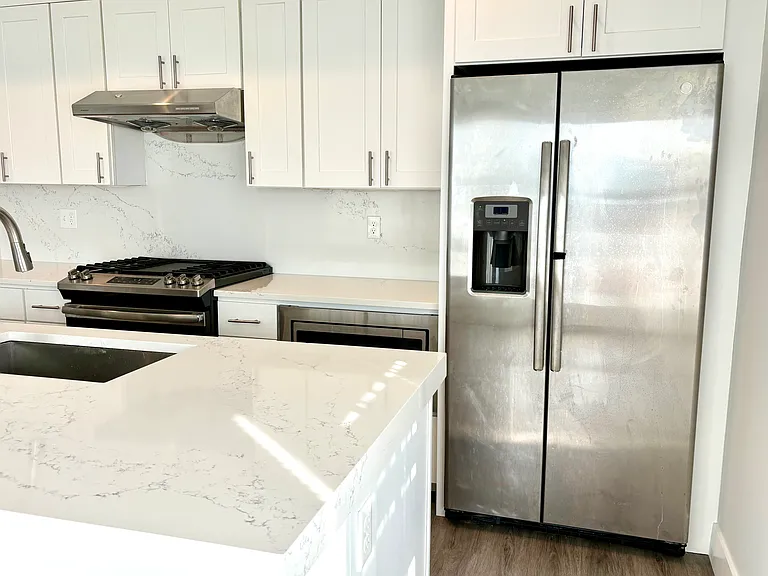 151 Hancock St #16 — Photo 8