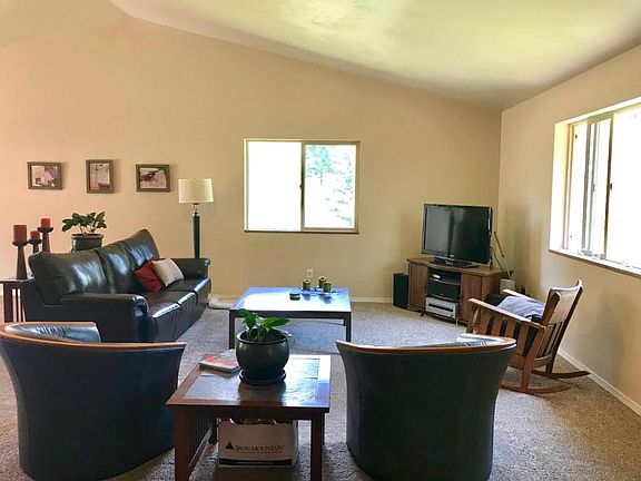4th image of 18360 Violet Ln
