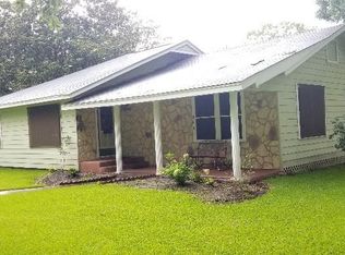206 Avenue A, Sweeny, TX 77480