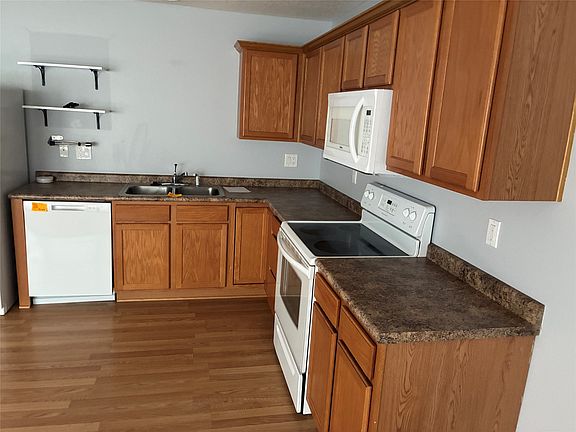 2nd image of 3116 SW Arlan Ln