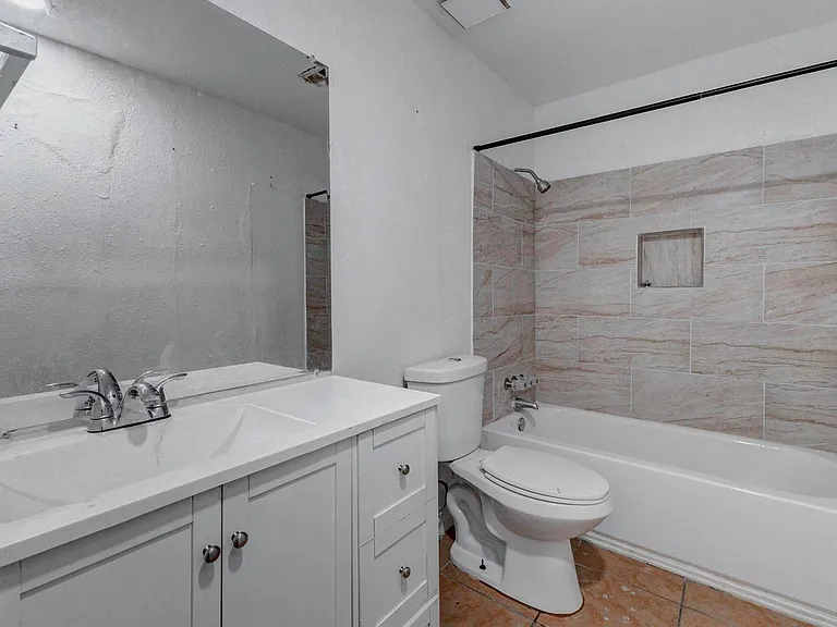 7140 S Dairy Ashford Rd — Photo 19