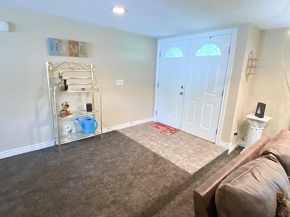 2nd image of 408 Buckboard Ln