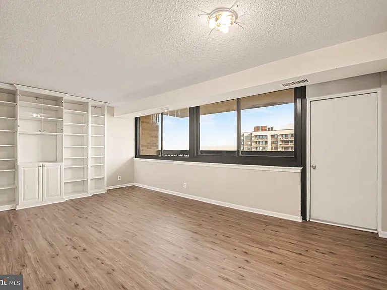 5501 Seminary Rd #2415 — Photo 3