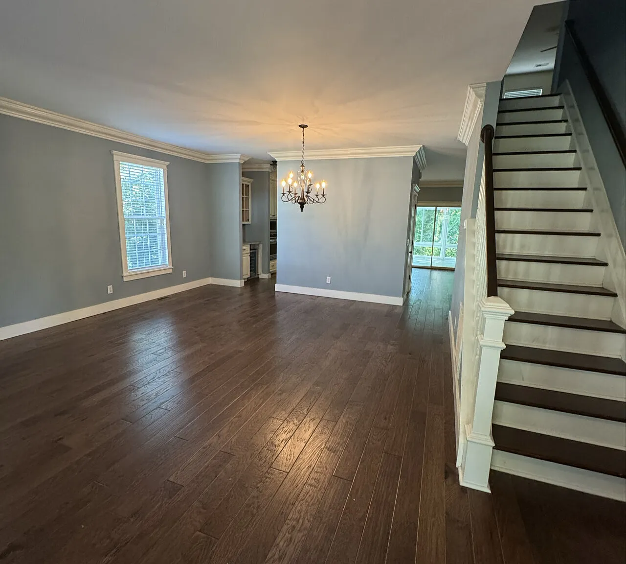 3 bed, 2848 sqft, $2,400 — Photo 1