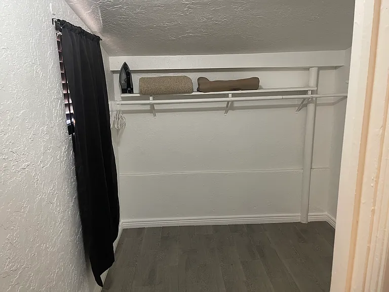 880 Coral Reef Dr — Photo 24