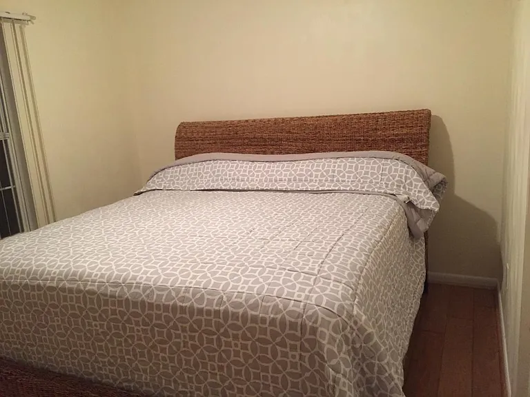 King size bed