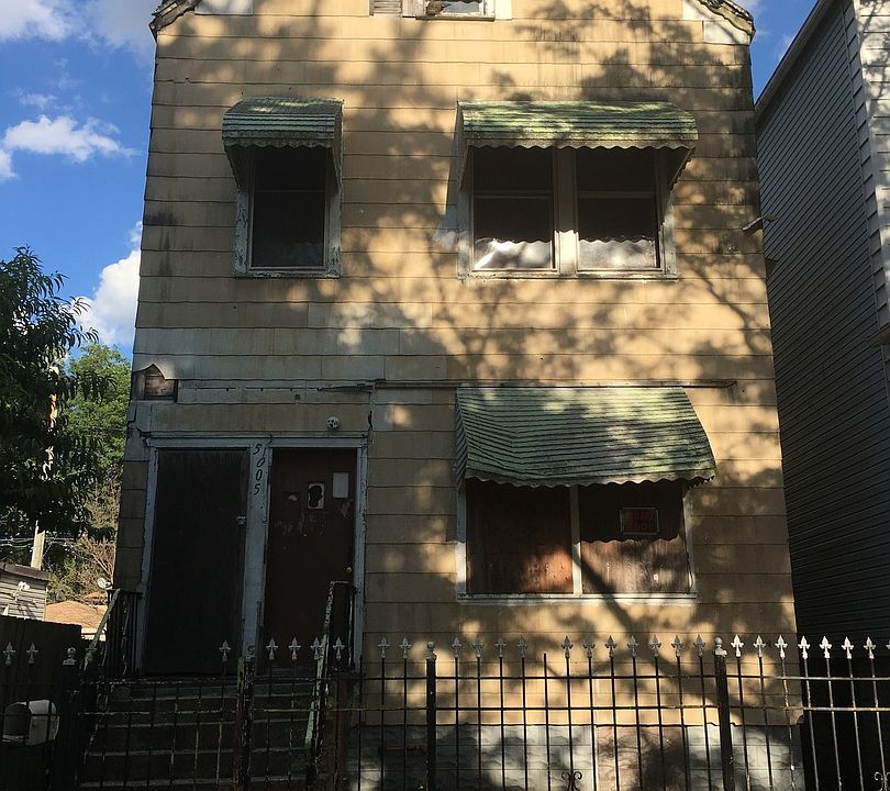1st image of 5005 S Paulina St