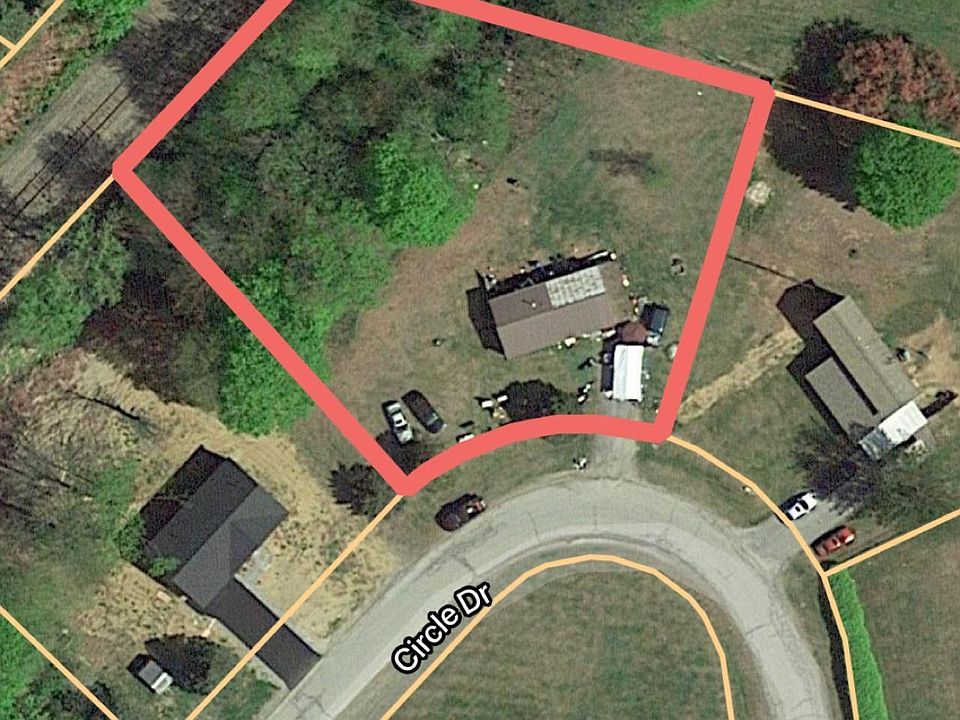 1st image of 3 Circle Dr