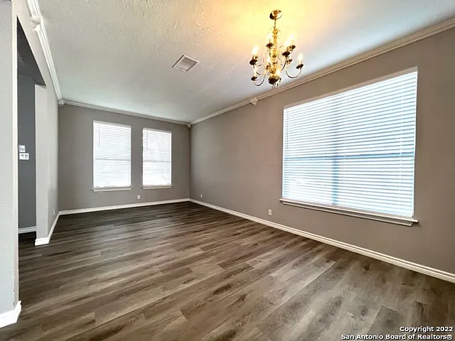 4 bed, 3.5 bath, 2550 sqft, $2,100 — Photo 4