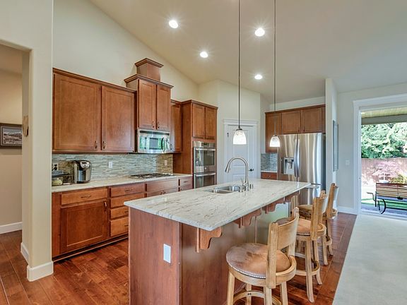 5th image of 4608 125th Avenue Ct E