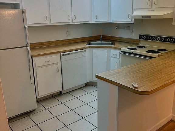 4th image of 5993 La Pinata Blvd #1