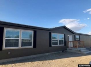 860 Jennys Ln, Fernley, NV 89408