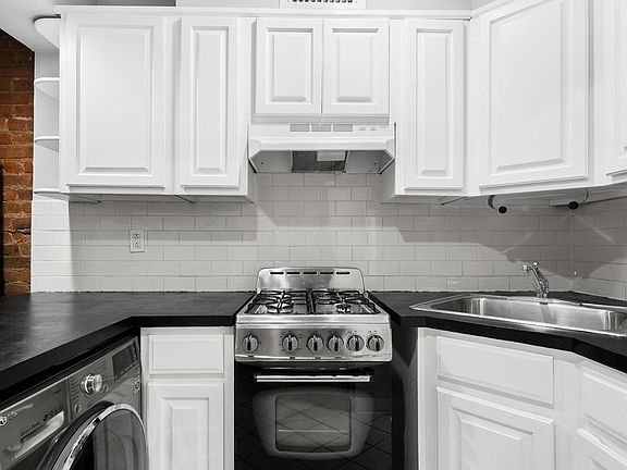 4th image of 506 E 6th St #5FE2