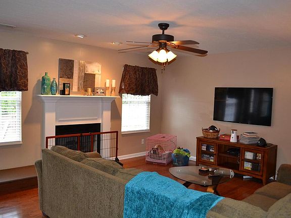 4th image of 9829 Crested Butte Ln