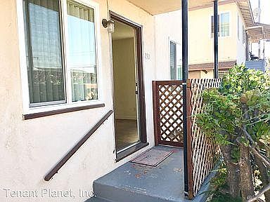 2nd image of 230 Cypress St #2