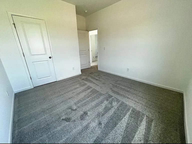 236 Summerlin Dr — Photo 22