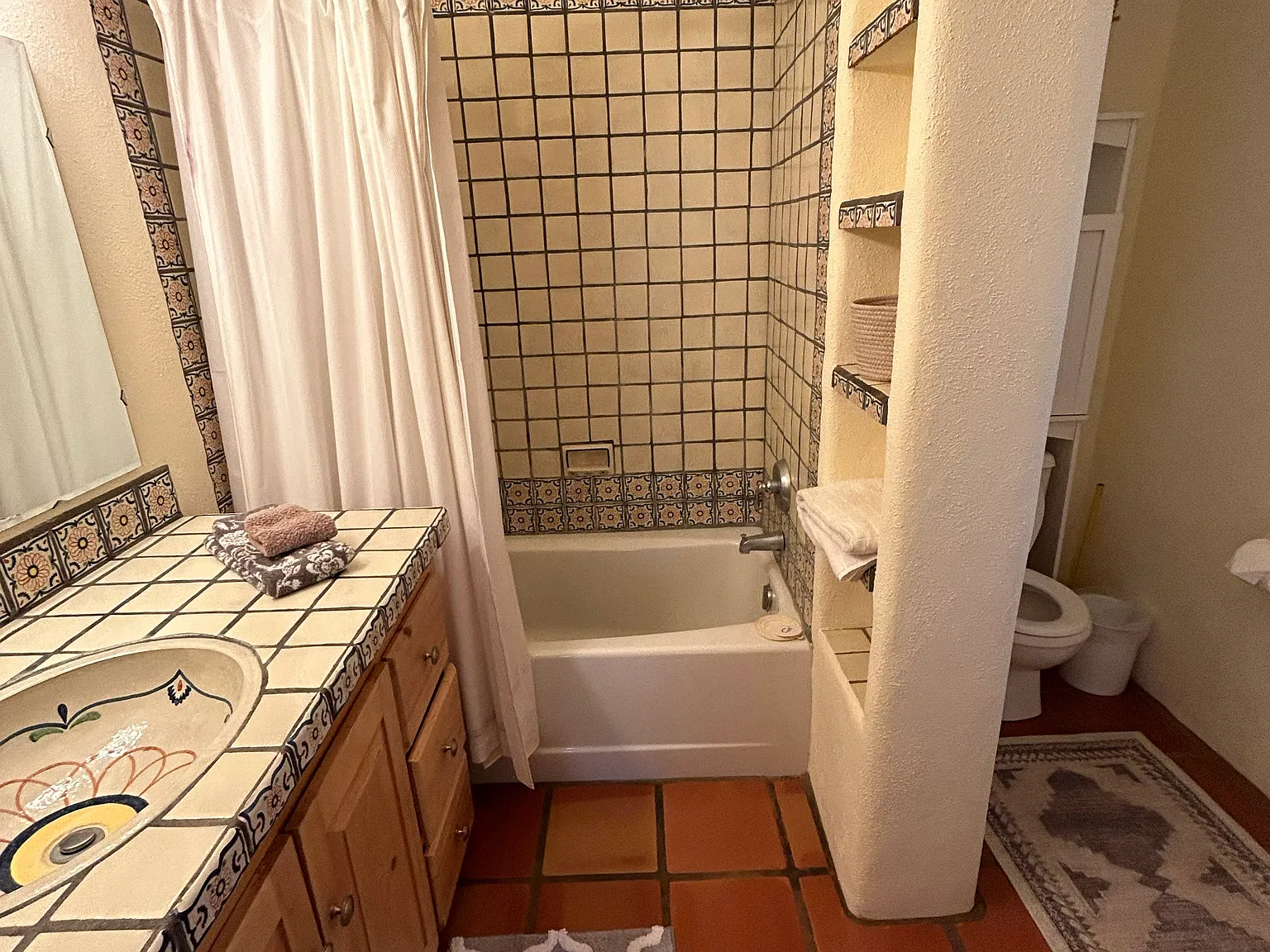 1 bed, 1.5 bath, 900 sqft, $1,700 — Photo 2