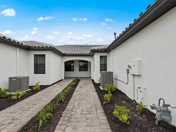 14296 Eagle Branch Dr, Nokomis, FL 34275