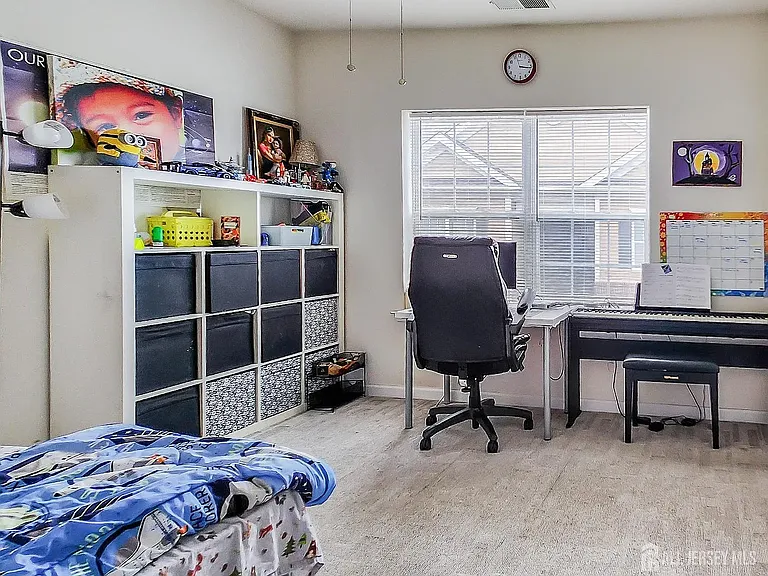 548 E Celebration Way — Photo 11