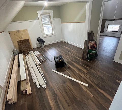 4th image of 3325 W 120th St