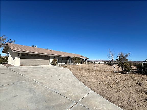 4th image of 18530 Eucalyptus St