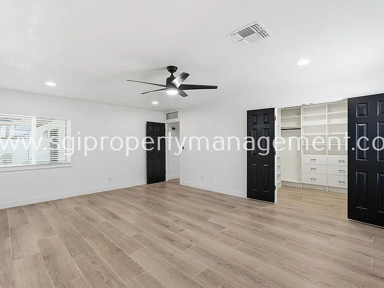 5040 E Columbine Dr — Photo 25