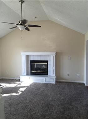 3rd image of 425 SE Alger Dr