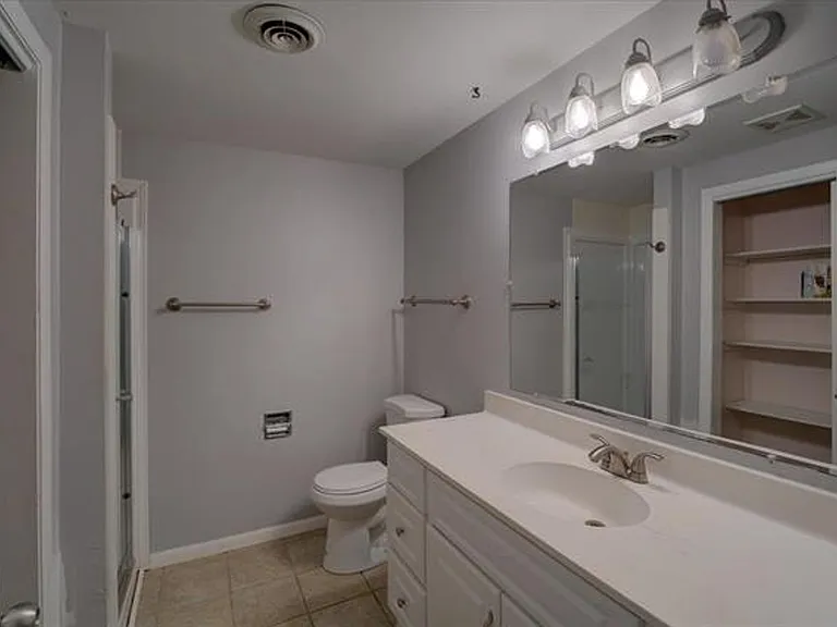 3909 Patrick Henry Way — Photo 17