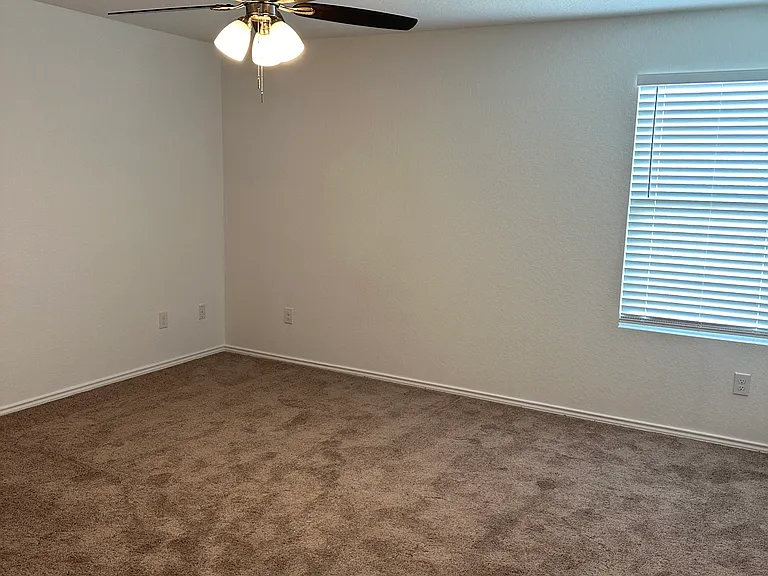 2437 Broken Arrow — Photo 34