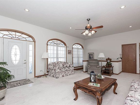 3rd image of 2440 Haven Dr