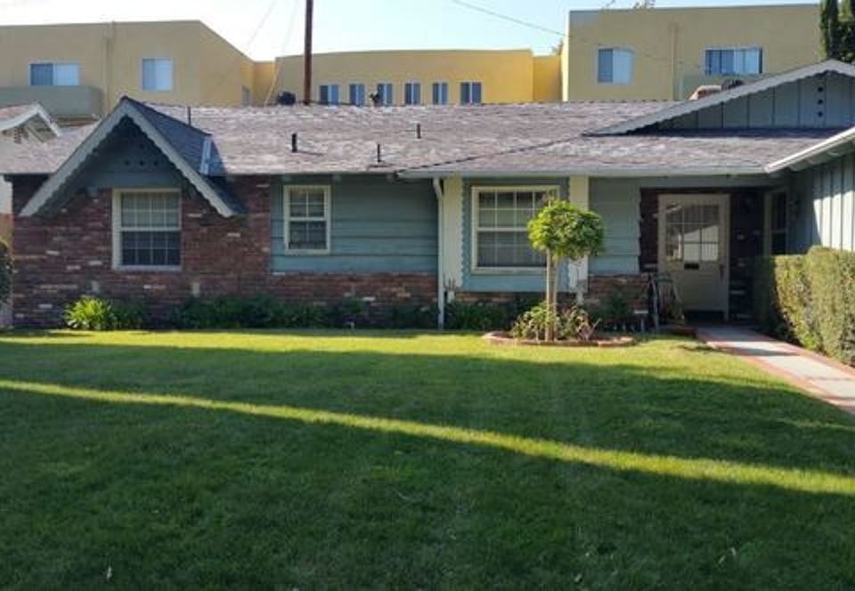 1st image of 23159 Bigler St