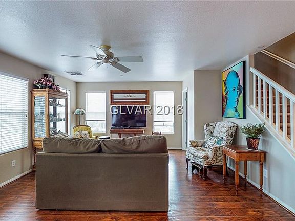 3rd image of 8921 Jamie Lee Ave