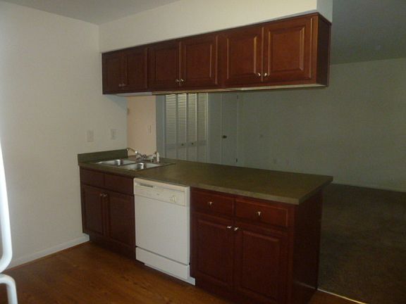 5th image of 9607 20th Bay St APT 7