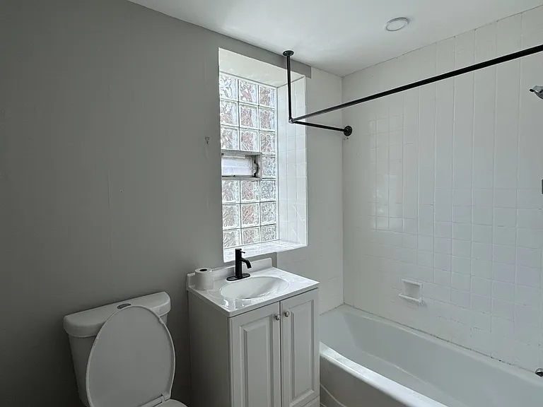 2905 N Elston Ave #3 — Photo 6