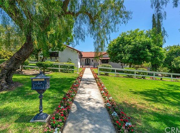 5th image of 5517 Valinda Ave