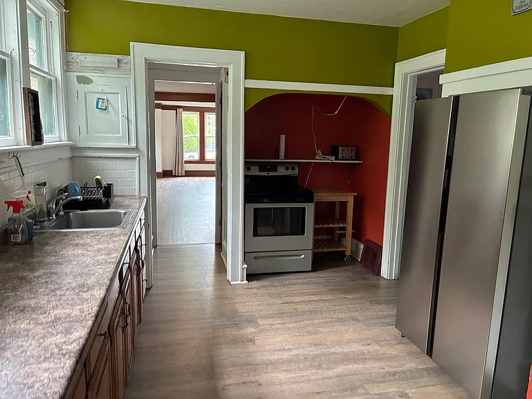 1818 E Kenwood Blvd — Photo 5