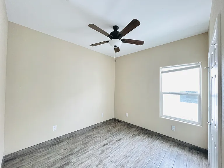 1807 Ramirez St #1 — Photo 11