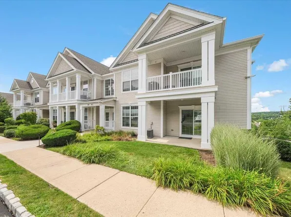 2004 Bennington Drive, Fishkill, NY 12524