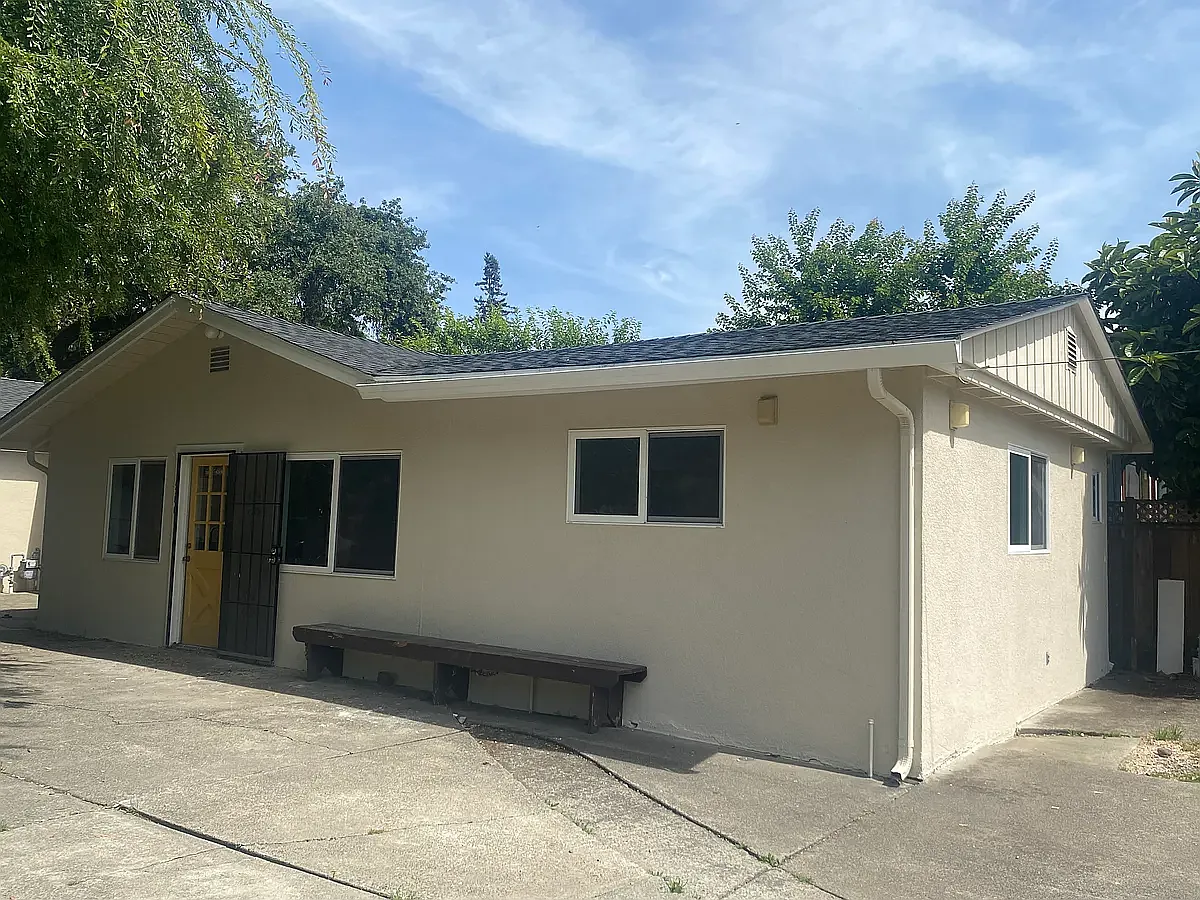 Building Photo - 438 Boyes Blvd #B