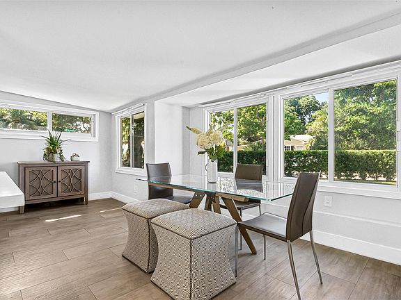 3rd image of 2024 NE 4th Avenue