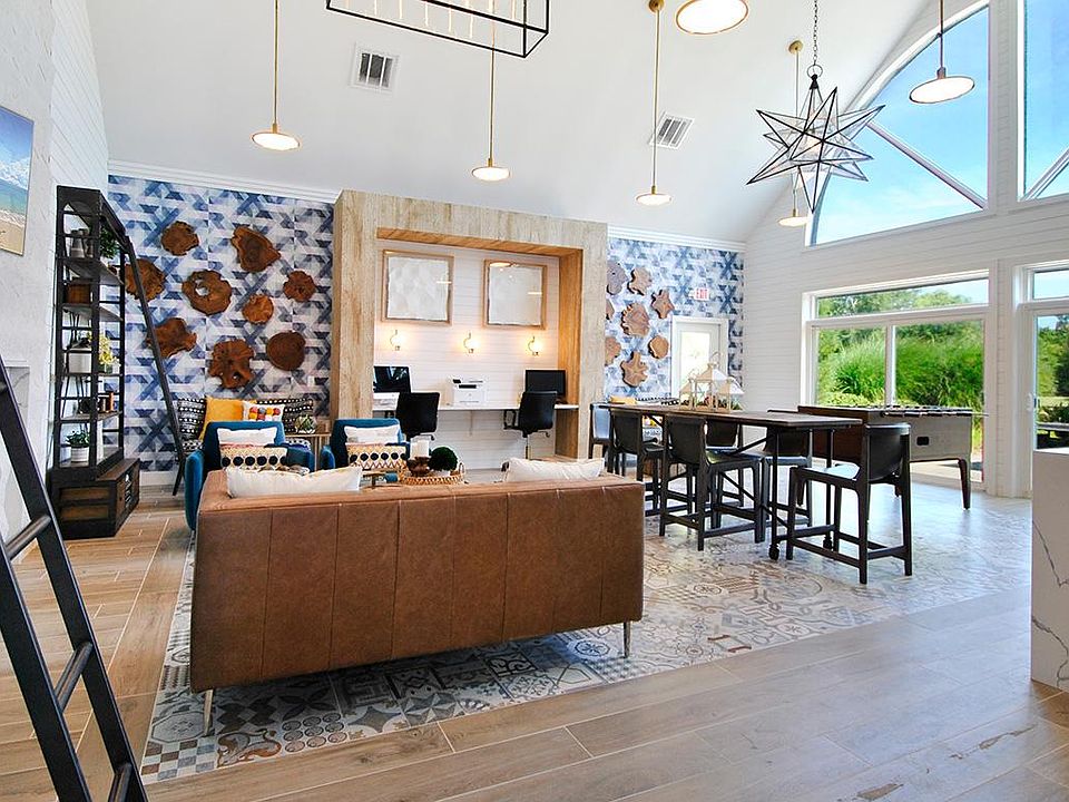 1st image of 3055 Signature Blvd #C