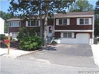 2nd image of 261 Spruce Dr