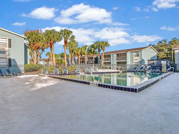 5th image of 2515 N Alafaya Trl #26-1