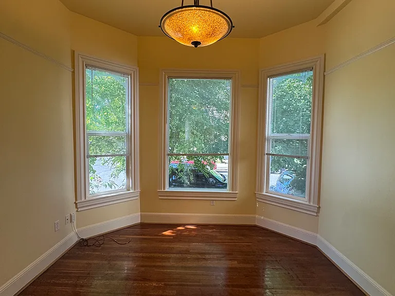 1104 SE Lincoln St #1 — Photo 4