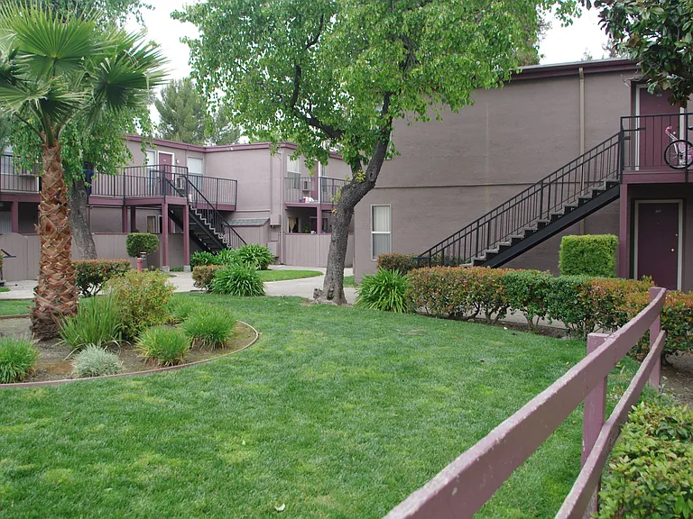 Park Haven Apartments — Photo 26