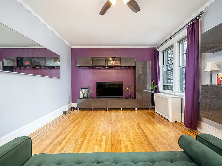 1000 Hudson St #406 — Photo 5