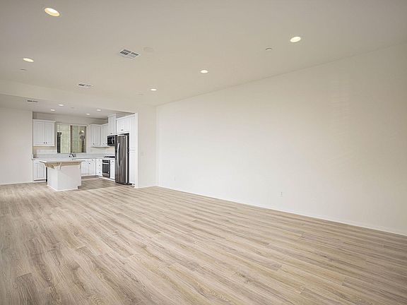4th image of 2442 Verano Way