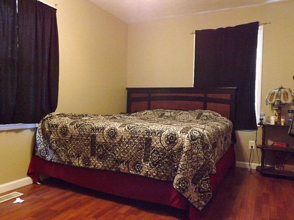 4th image of 111 Sunset Ave